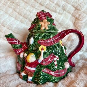 Holiday Christmas Tree Teapot - O’Tannenbaum by The Cellar / vintage Macy’s